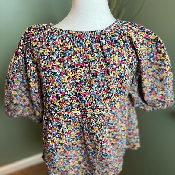 Old Navy baby doll top colorful floral size S. - Picture 6 of 6